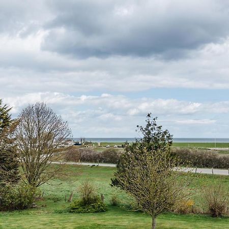 Straendhus Bed&Breakfast Hasselberg  Luaran gambar